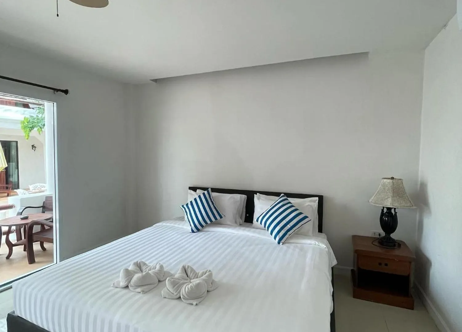 קו טאו Gee Resort מלון